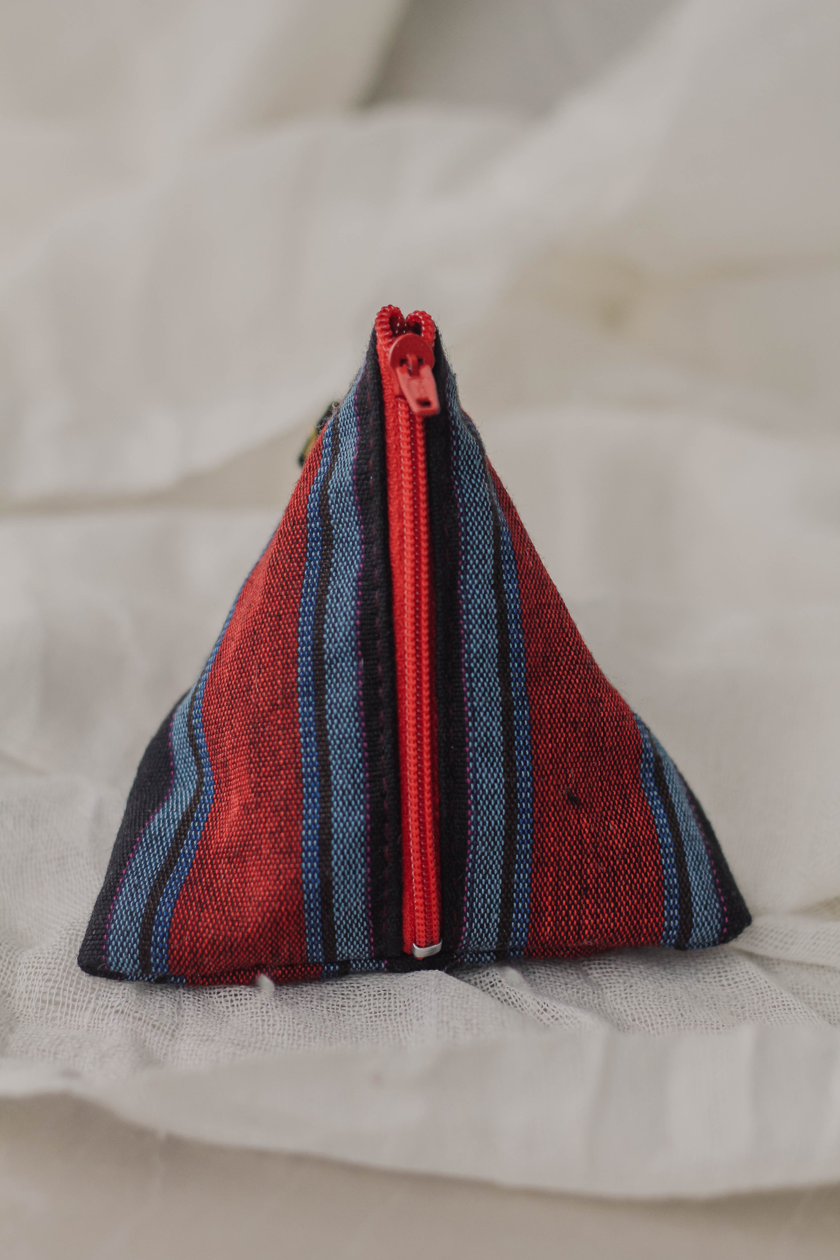 FREE GIFT | Triangle Coin Purse