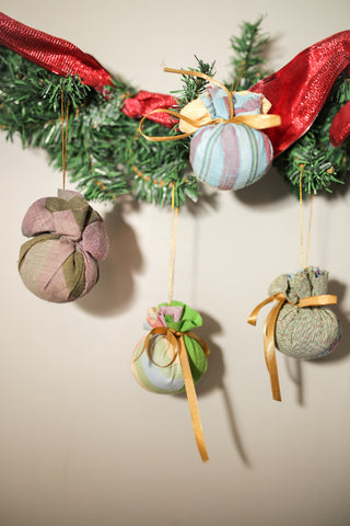 Bola Christmas Ornaments